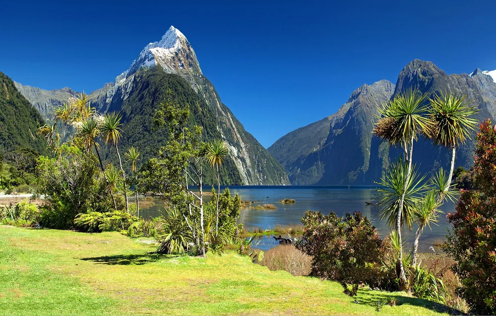 Bergtop van Mitre Peak bij Milford Sound in Nieuw-Zeeland.